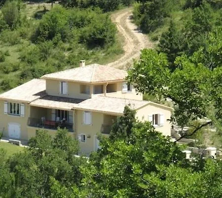 In With Garden, Cleaning Included Apartment Montbrun-les-Bains