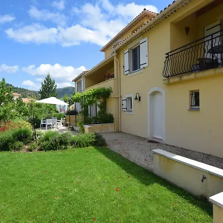 Apartment In With Garden, Cleaning Included Montbrun-les-Bains