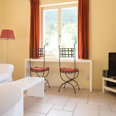 In With Garden, Cleaning Included Montbrun-les-Bains