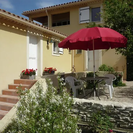 Apartment In With Garden, Cleaning Included Montbrun-les-Bains
